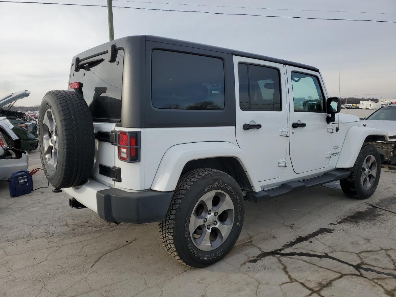 Image 3 of 2016 JEEP WRANGLER UNLIMITED SAHARA 2016 with VIN 1C4HJWEG6GL122783