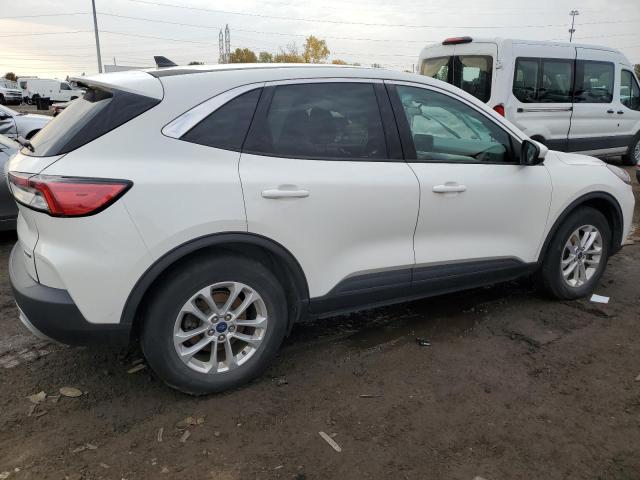 Image 3 of 2020 FORD ESCAPE SE 2020 with VIN 1FMCU9G63LUA09459