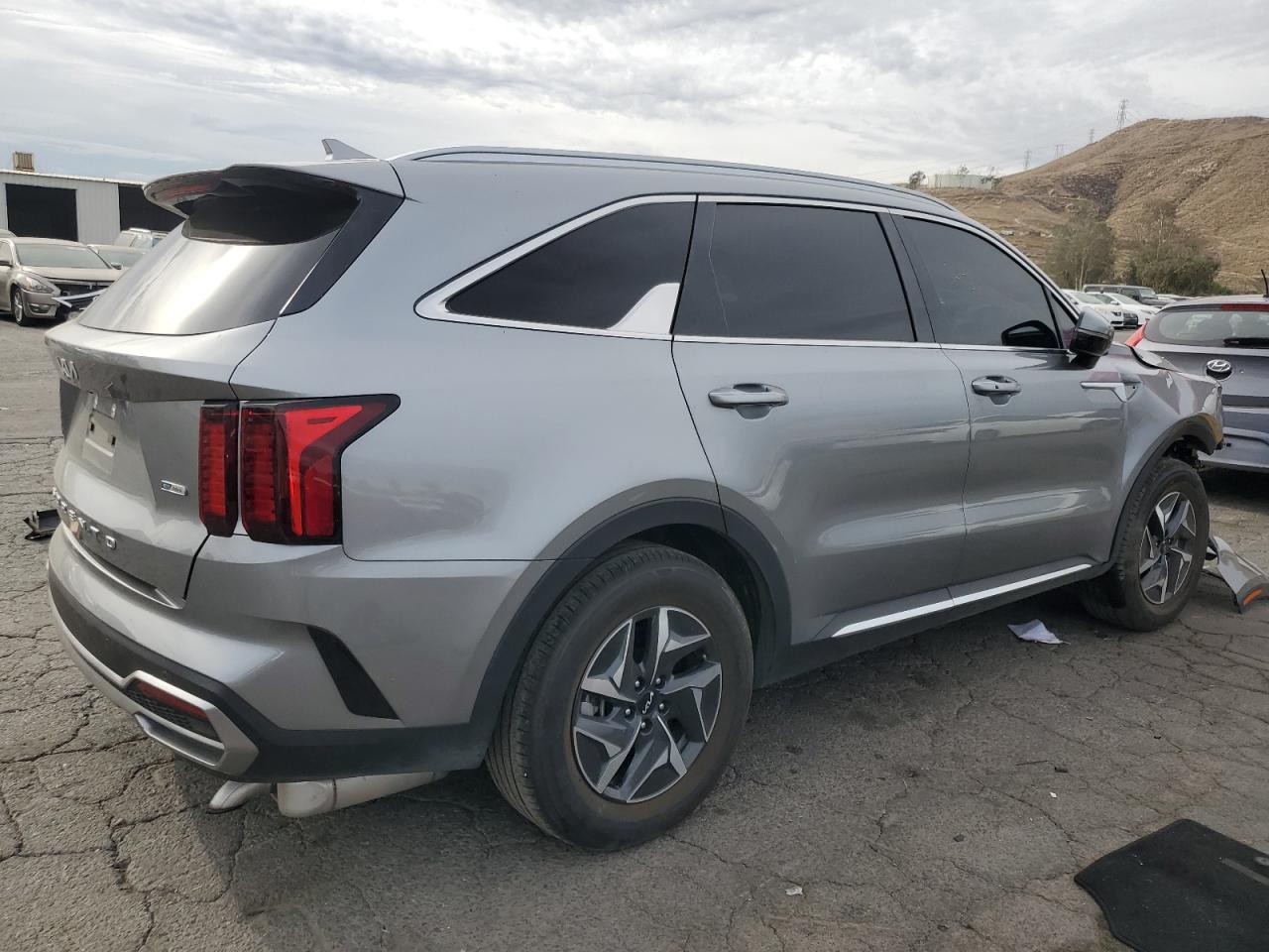 Obraz 3 z 2022 KIA SORENTO S 2022 z VIN KNDRG4LGXN5084504