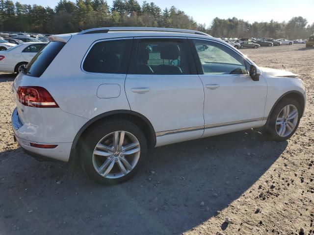 Image 3 of 2014 VOLKSWAGEN TOUAREG V6 2014 with VIN WVGEF9BPXED001557