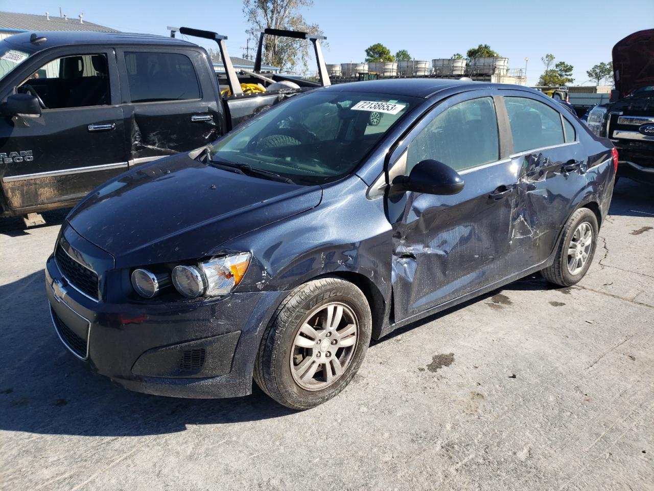 Изображение 1 2015 CHEVROLET SONIC LT 2015 с VIN 1G1JC5SH7F4197691