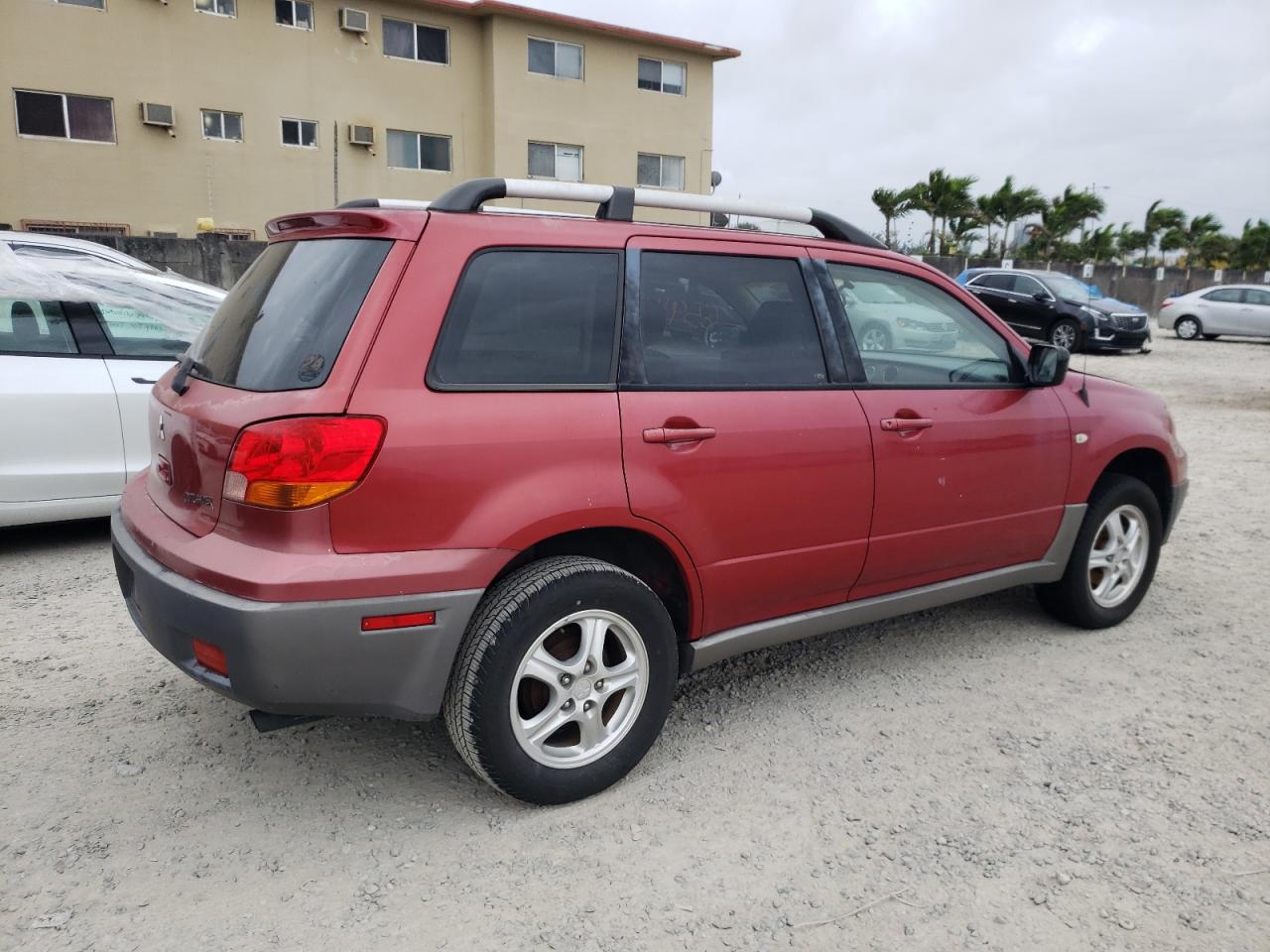 Image 3 of 2003 MITSUBISHI OUTLANDER LS 2003 with VIN JA4LX31G53U037235