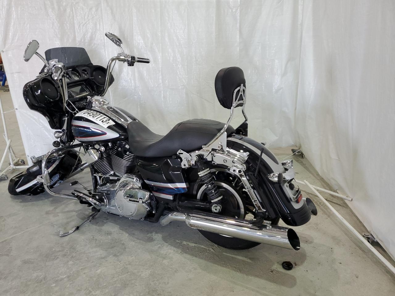 Obraz 3 z Harley-Davidson Flhxs Street Glide Special 2014 z VIN 1HD1KRM18EB629828