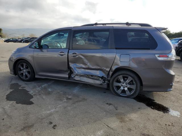 Obraz 2 z 2017 TOYOTA SIENNA SE 2017 z VIN 5TDXZ3DC8HS797567