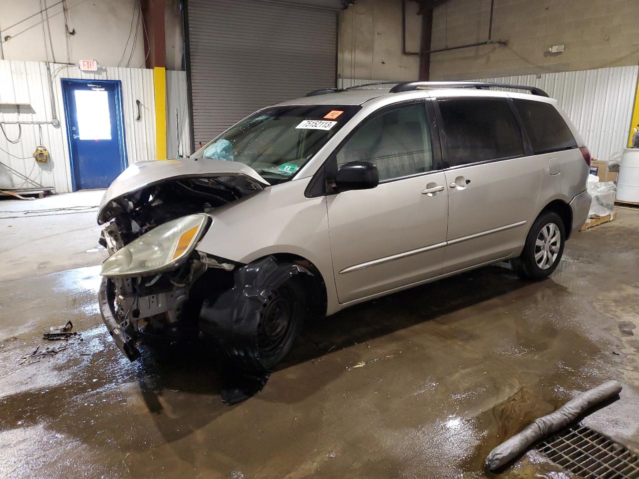 Obraz 1 z 2004 TOYOTA SIENNA CE 2004 z VIN 5TDZA23C14S145024