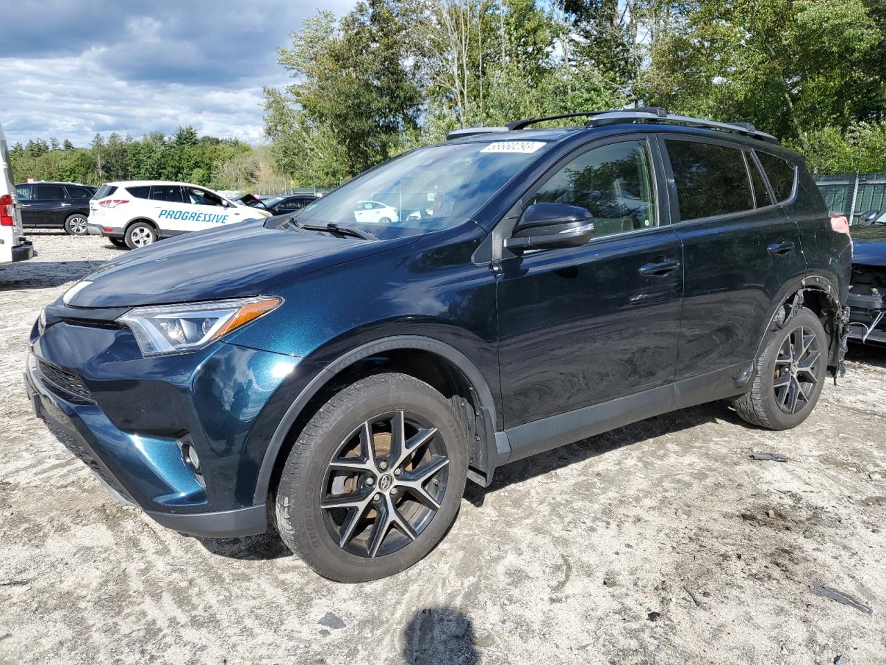 Image 1 of 2017 TOYOTA RAV4 SE 2017 with VIN JTMJFREV8HD218199