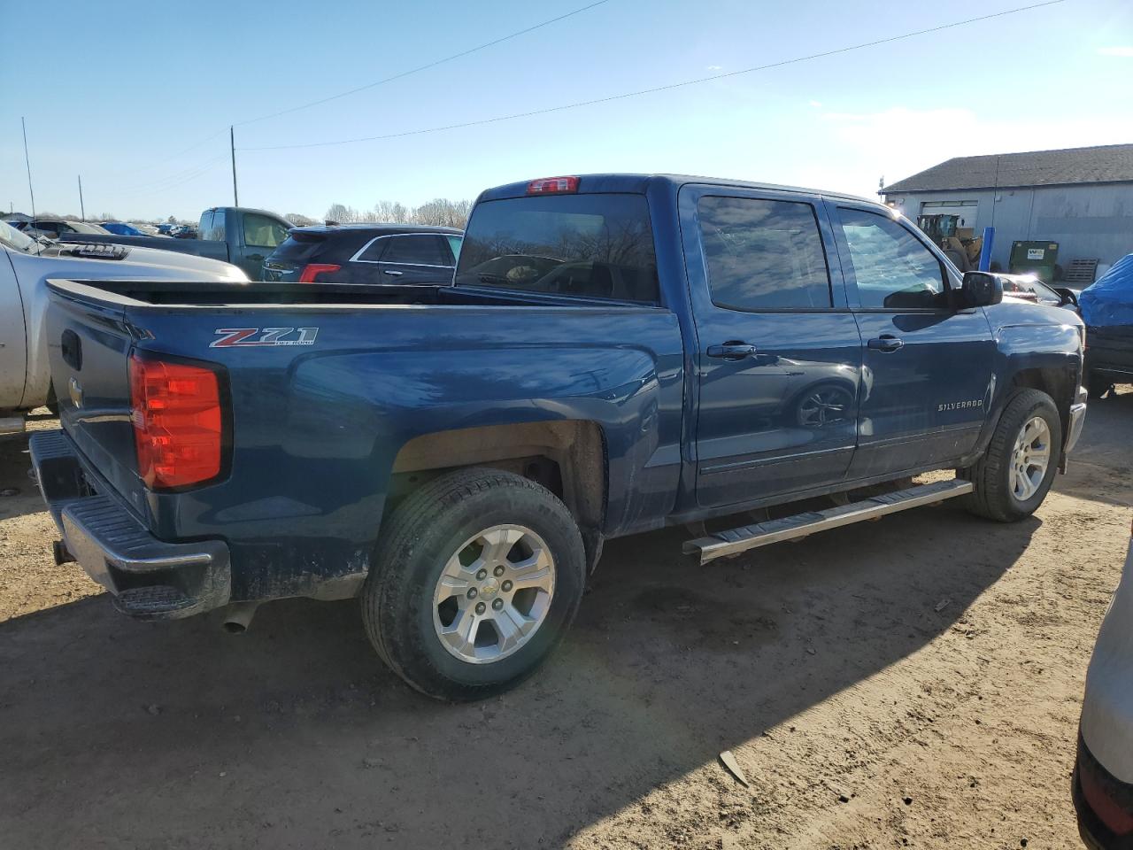 Image 3 of 2015 CHEVROLET SILVERADO K1500 LT 2015 with VIN 3GCUKREC2FG430300
