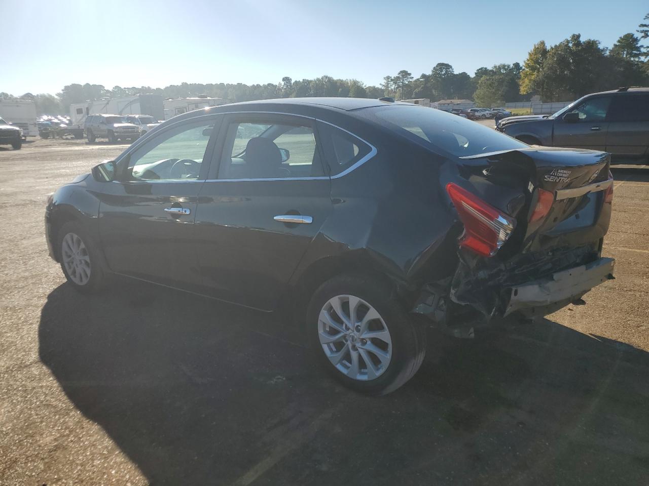 Obraz 2 z 2018 NISSAN SENTRA S 2018 z VIN 3N1AB7AP2JL622982