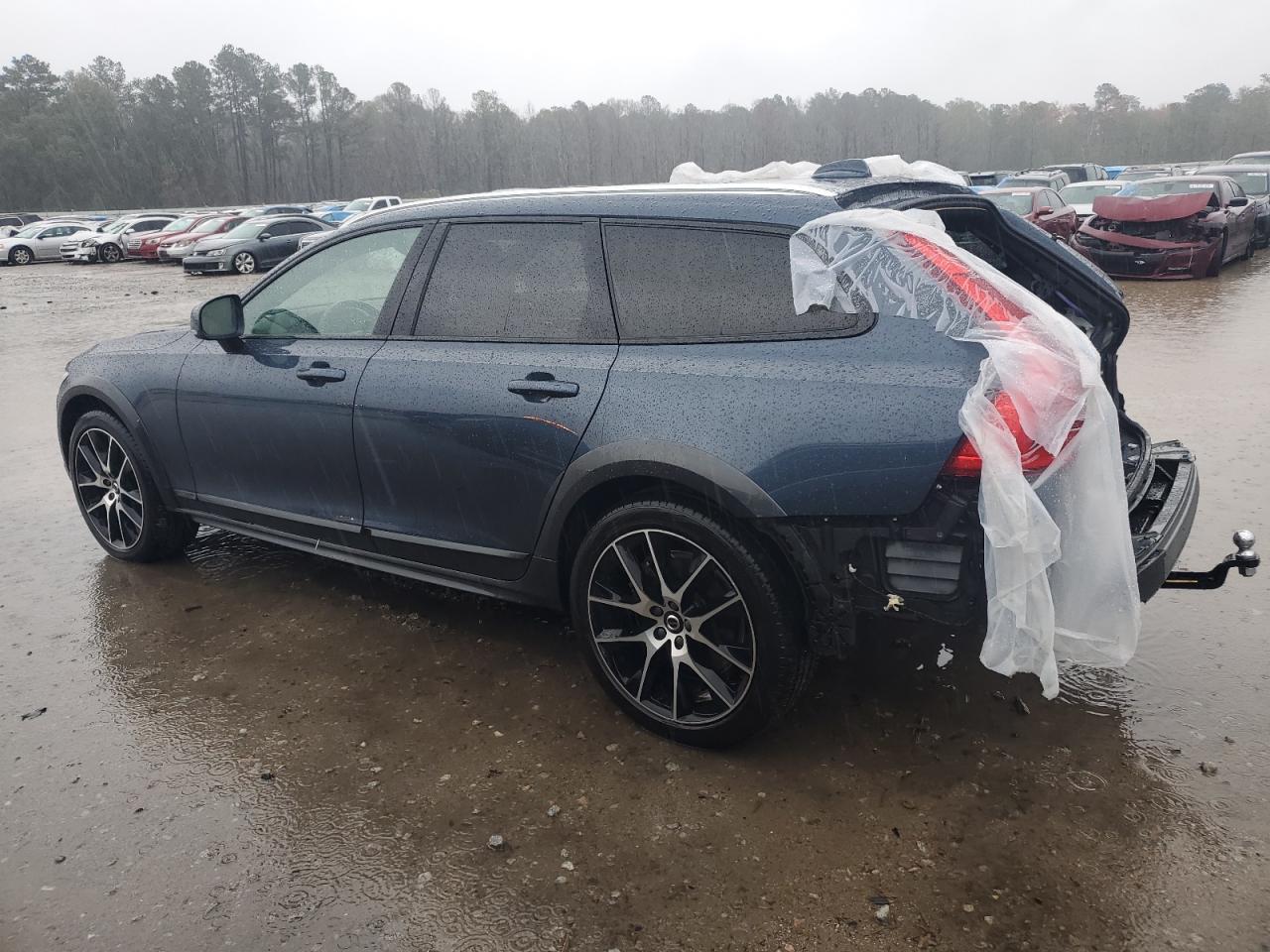 Image 2 of 2020 VOLVO V90 CROSS COUNTRY T6 INSCRIPTION 2020 with VIN YV4A22NLXL1107033
