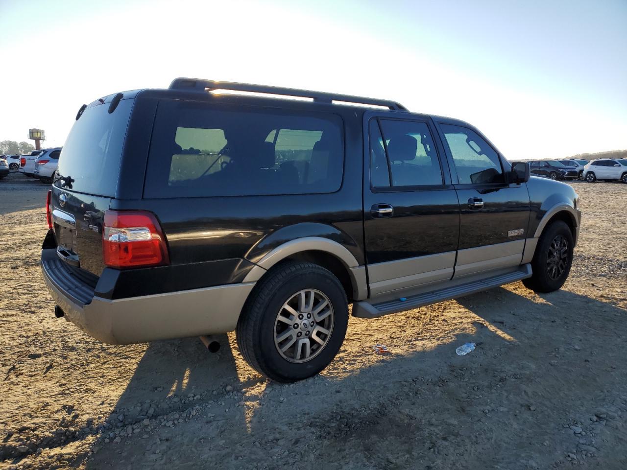 Image 3 of 2007 FORD EXPEDITION EL EDDIE BAUER 2007 with VIN 1FMFK17547LA24723