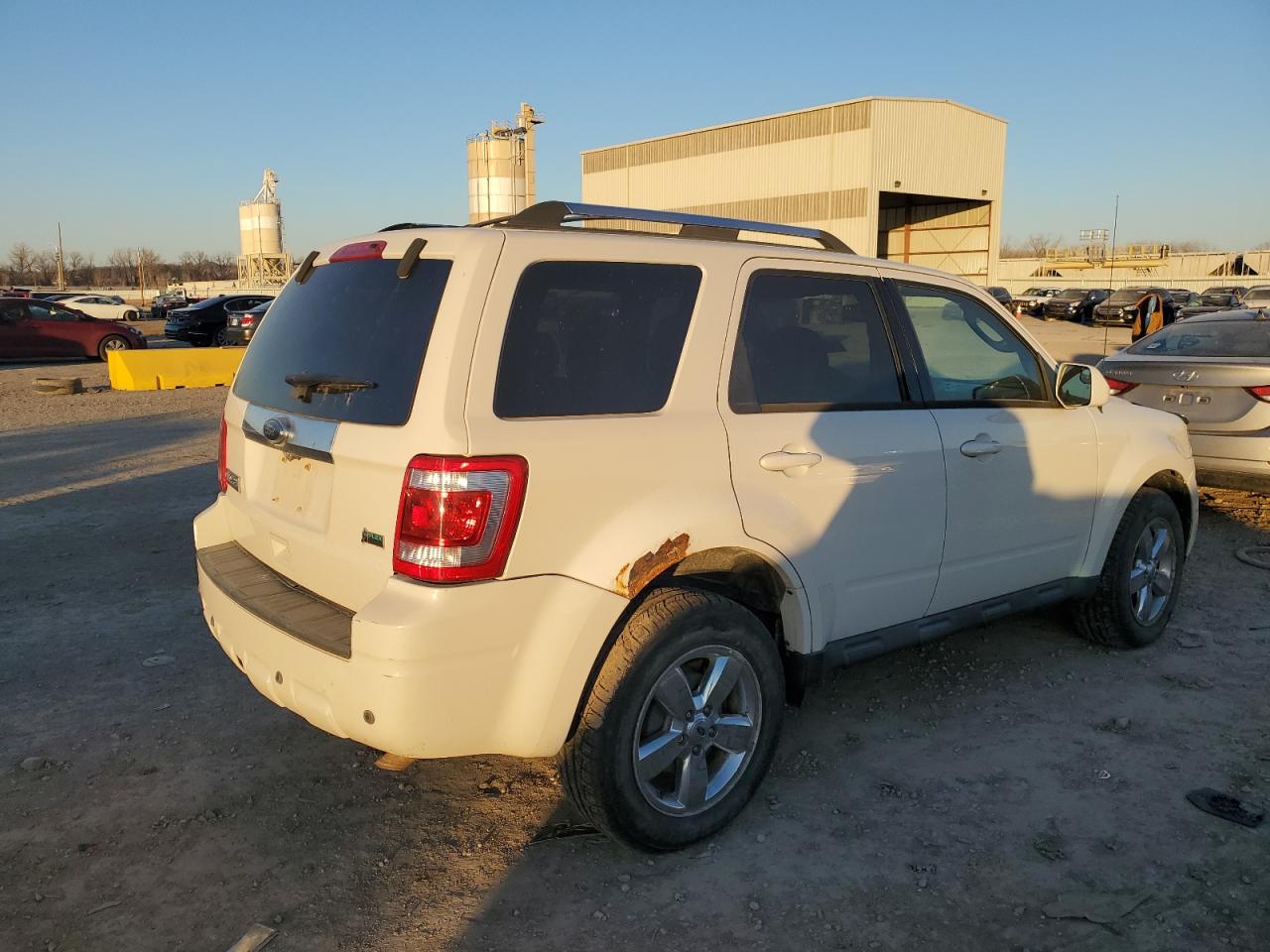 Obraz 3 z 2010 FORD ESCAPE LIMITED 2010 z VIN 1FMCU9EG1AKB30737