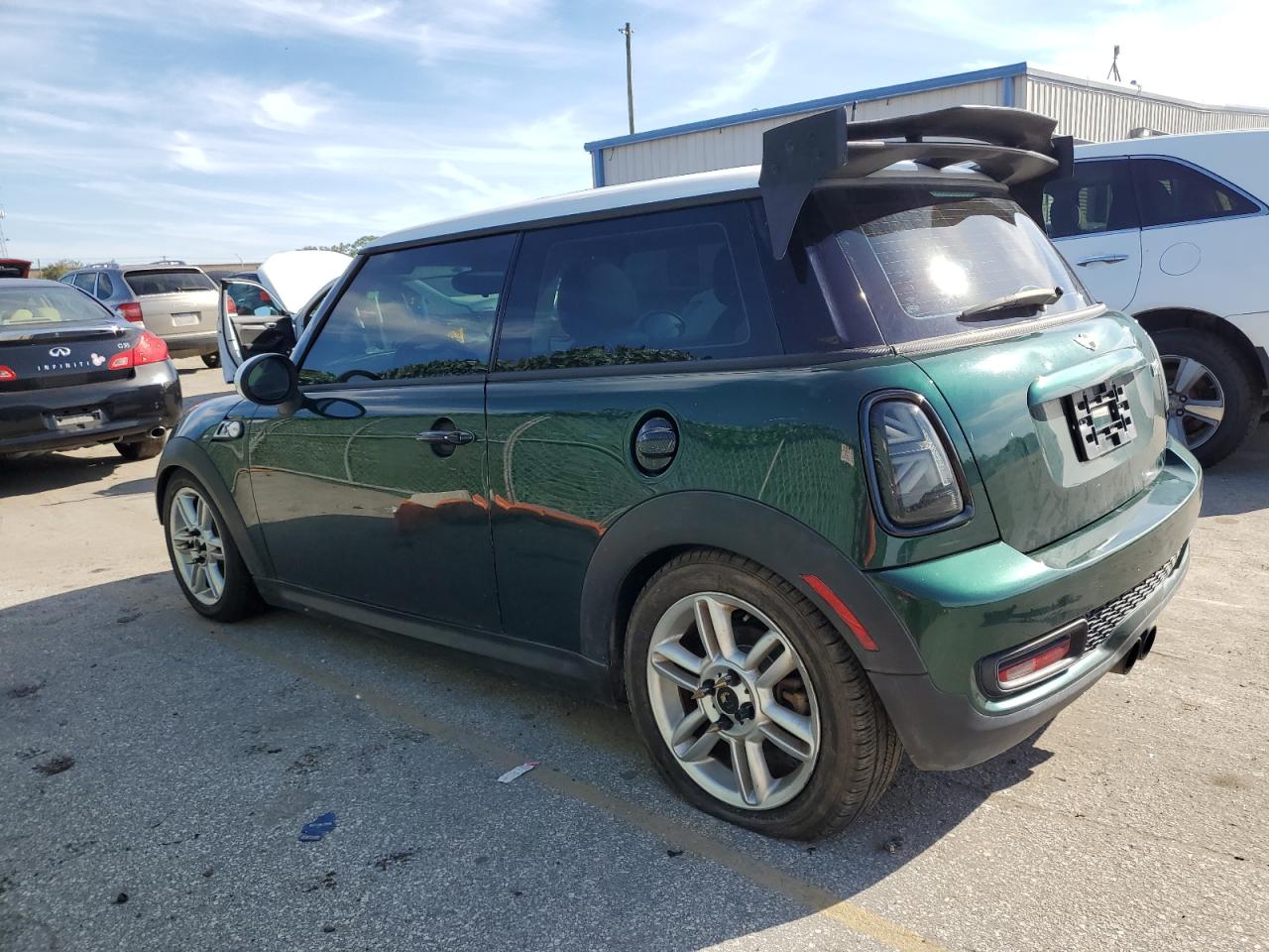 Image 2 of 2011 MINI COOPER S 2011 with VIN WMWSV3C59BTY13466