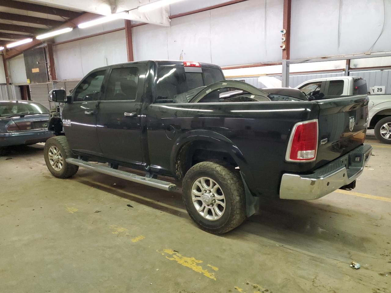 Image 2 of 2015 RAM 2500 LARAMIE 2015 with VIN 3C6UR5FL2FG552021