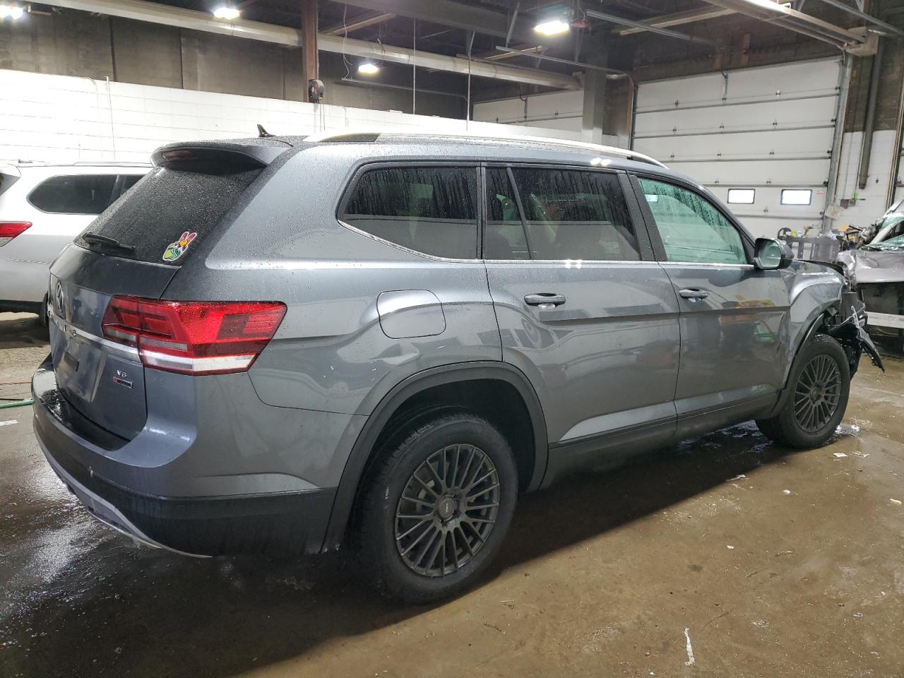 Image 3 of 2018 VOLKSWAGEN ATLAS S 2018 with VIN 1V2GR2CAXJC530124