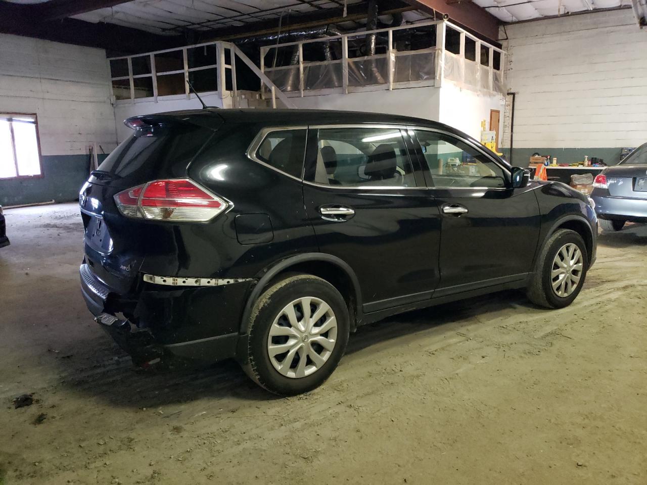 Image 3 of 2015 NISSAN ROGUE S 2015 with VIN KNMAT2MV7FP546338