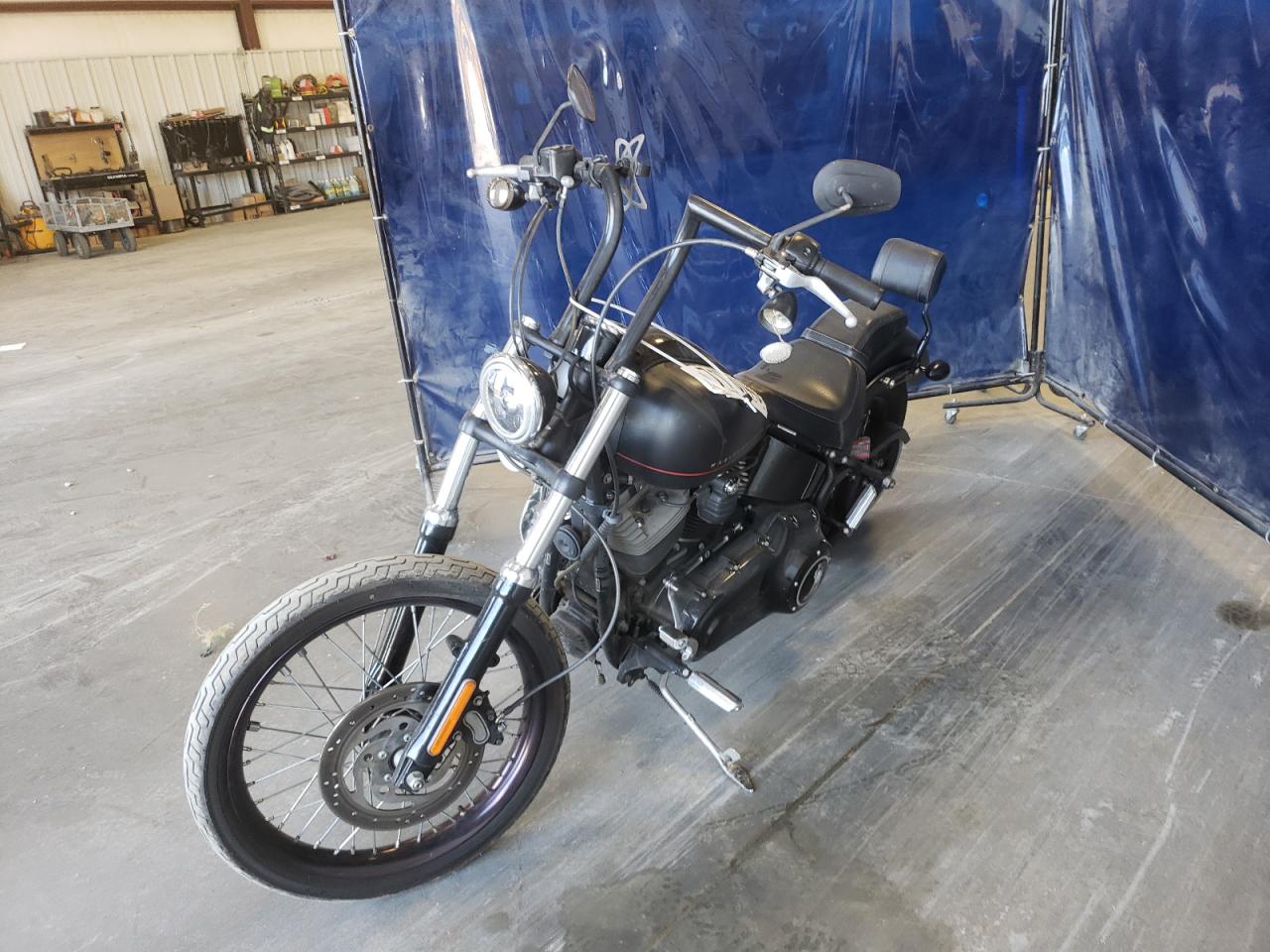 Изображение 2 Harley-Davidson Fxs Blackline 2012 с VIN 1HD1JPV17CB052342