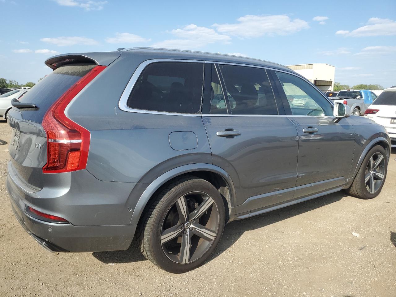 Изображение 3 2016 VOLVO XC90 T6 2016 с VIN YV4A22PM6G1057498