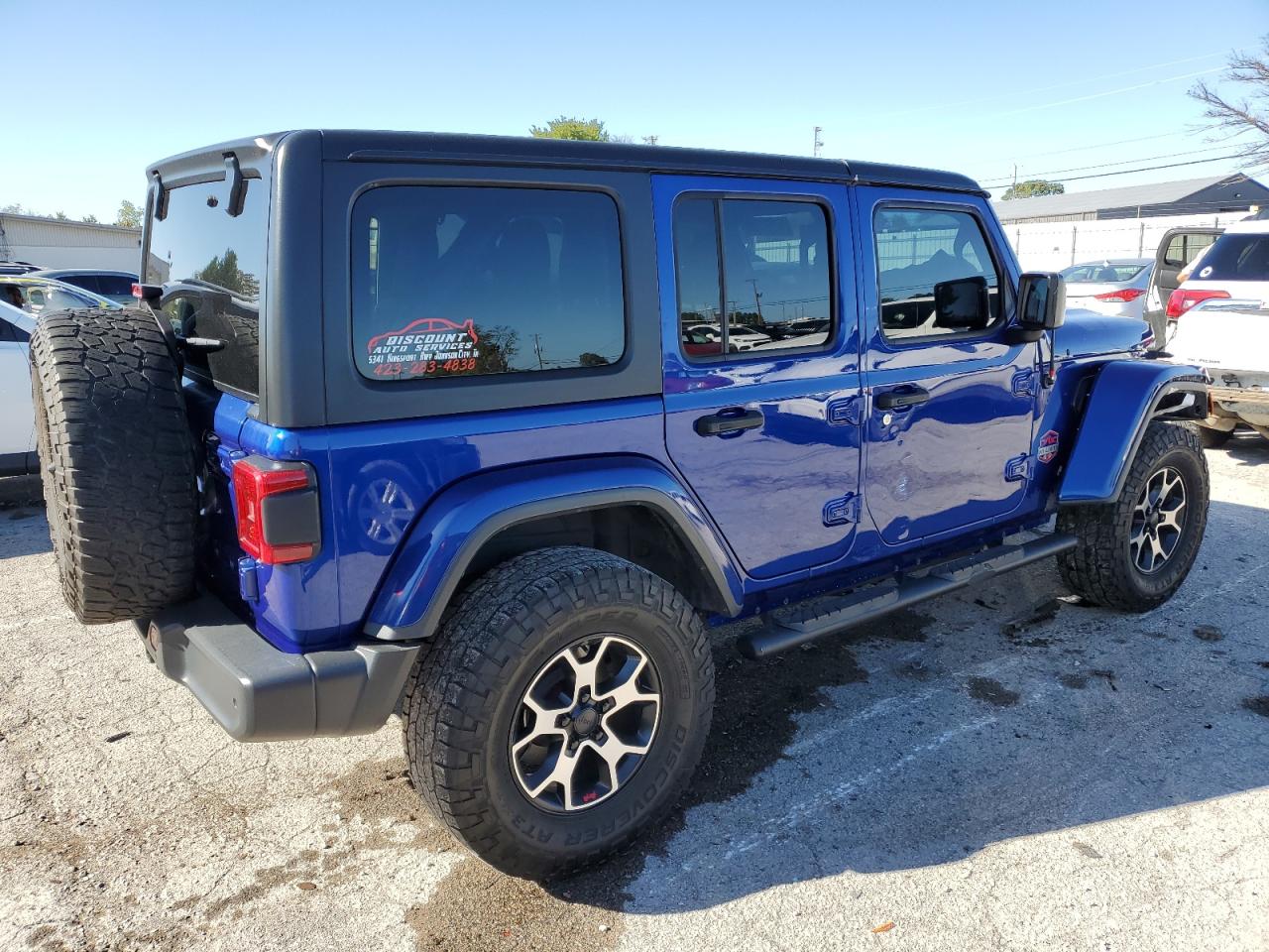 Obraz 3 z Jeep Wrangler Unlimited Sahara 2019 z VIN 1C4HJXEG7KW550276
