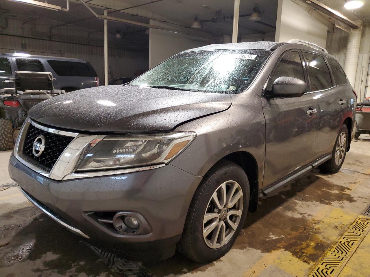 Image 1 of 2015 NISSAN PATHFINDER S 2015 with VIN 5N1AR2MM7FC609172