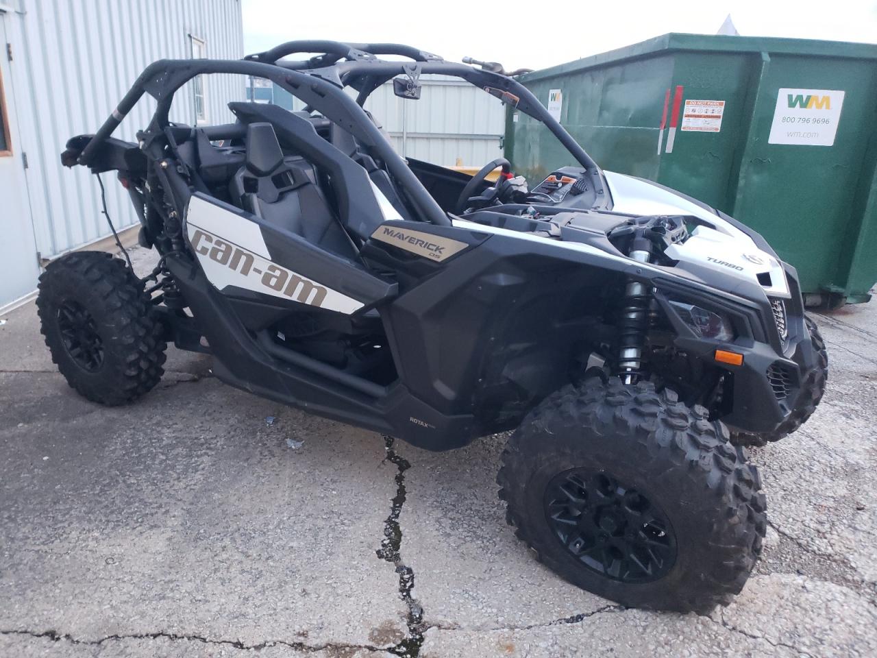 Obraz 1 z 2023 CAN-AM MAVERICK X3 DS TURBO 2023 z VIN 3JBVGAY45PE003771