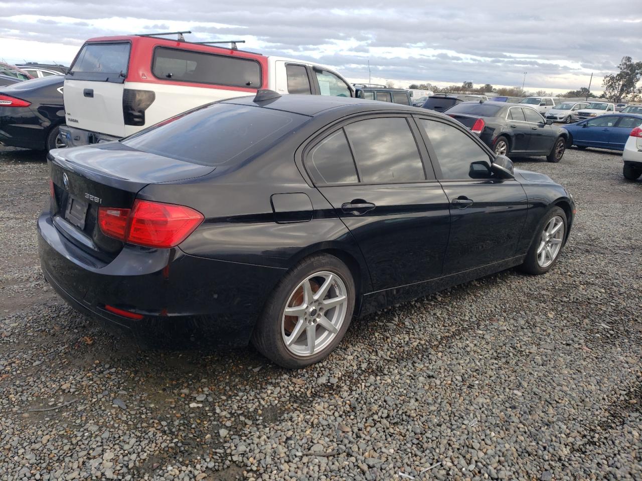 Image 3 of 2013 BMW 328 I 2013 with VIN WBA3A5C53DF602762