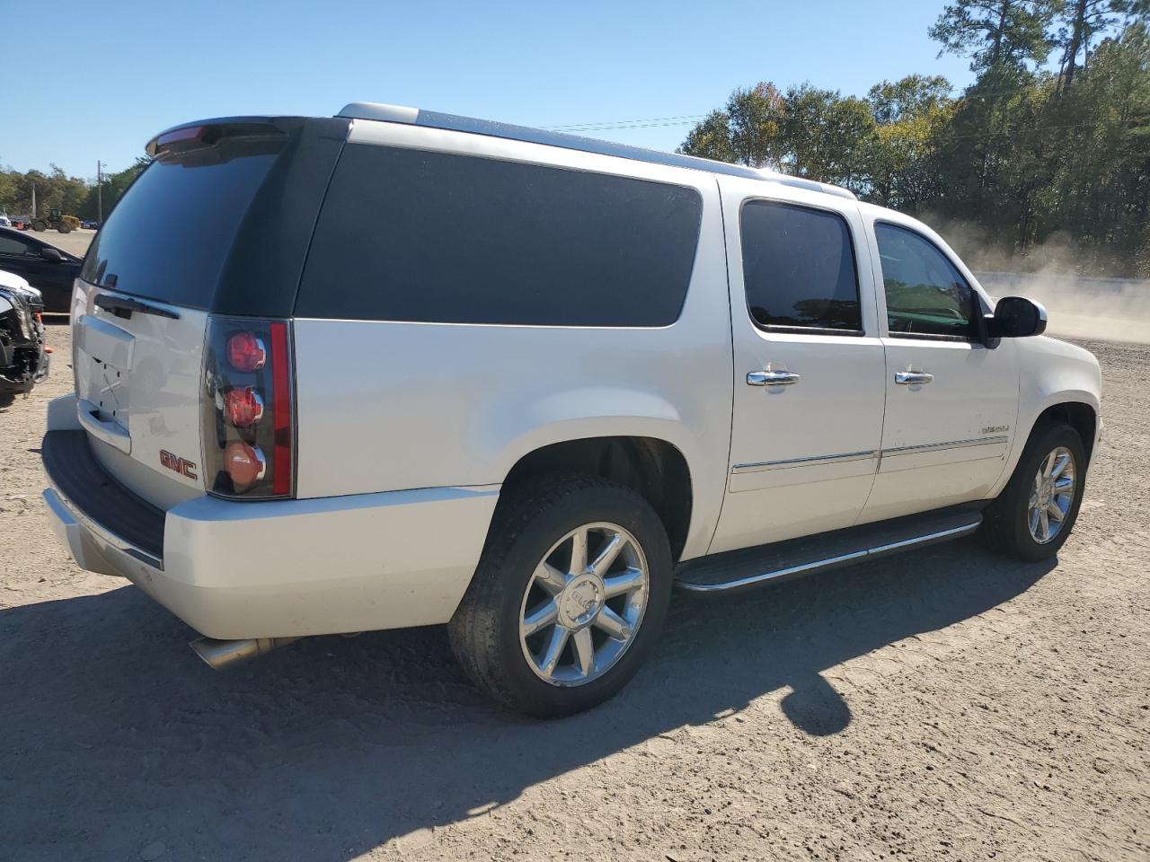 Изображение 3 2013 GMC YUKON XL DENALI 2013 с VIN 1GKS2MEF7DR145095