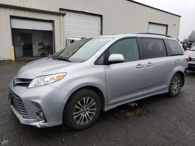 Изображение 1 2019 TOYOTA SIENNA XLE 2019 с VIN 5TDYZ3DC4KS997373