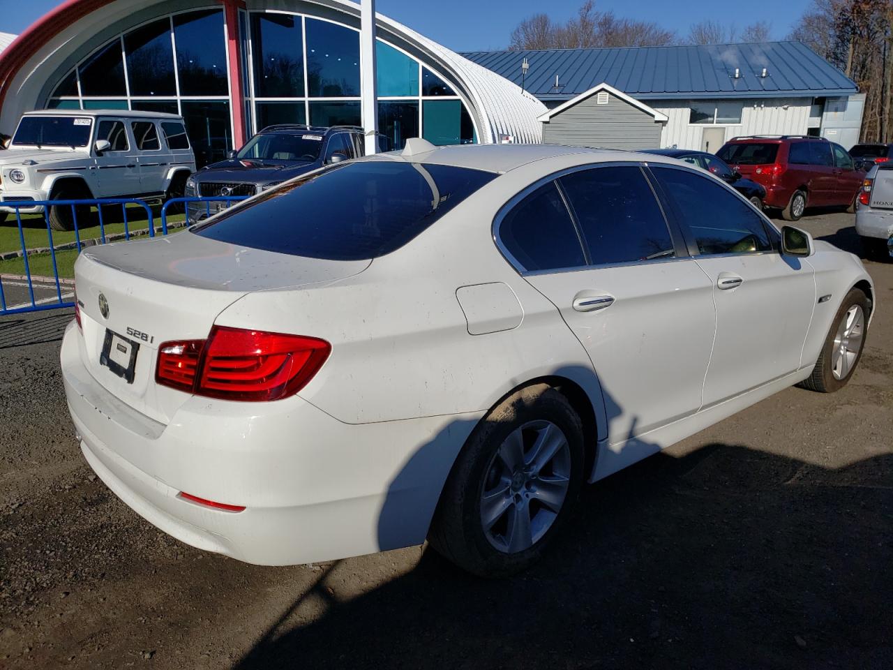 Изображение 3 2013 BMW 528 XI 2013 с VIN WBAXH5C53DD110841