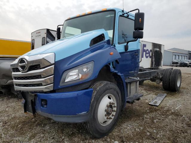 Image 1 of 2023 HINO 258/268  2023 with VIN 5PVNJ7AM2P5T50062