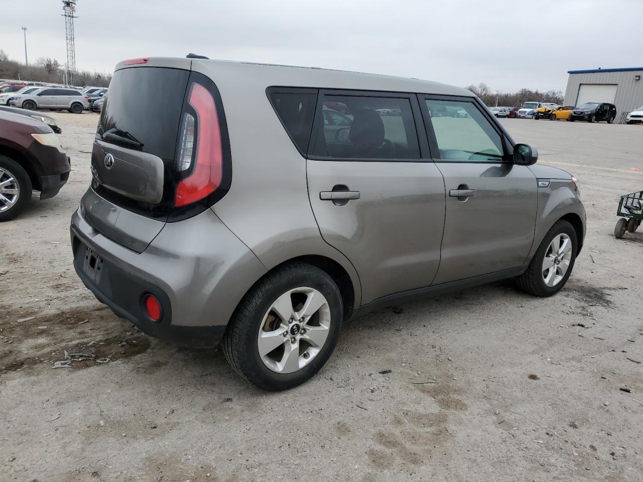Изображение 3 2018 KIA SOUL  2018 с VIN KNDJN2A25J7602077