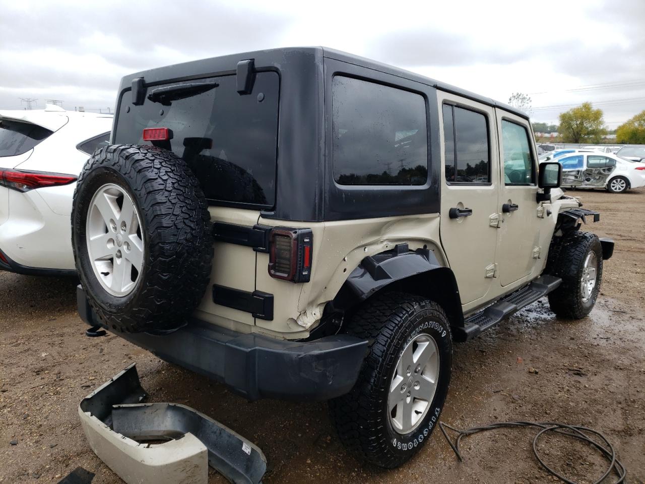 Image 3 of 2017 JEEP WRANGLER UNLIMITED SPORT 2017 with VIN 1C4BJWDG9HL738499