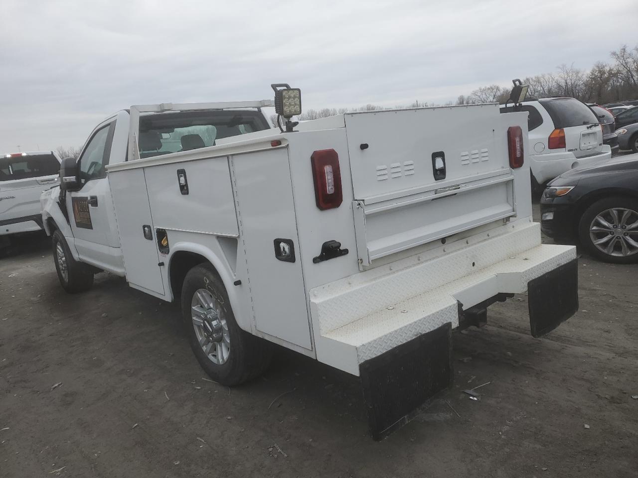 Изображение 2 2019 FORD F350 SUPER DUTY 2019 с VIN 1FDBF3A66KEG49802