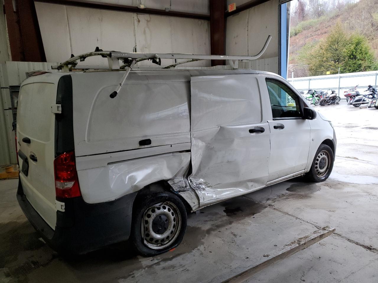 Изображение 3 2017 MERCEDES-BENZ METRIS  2017 с VIN WD3PG2EA9H3273773