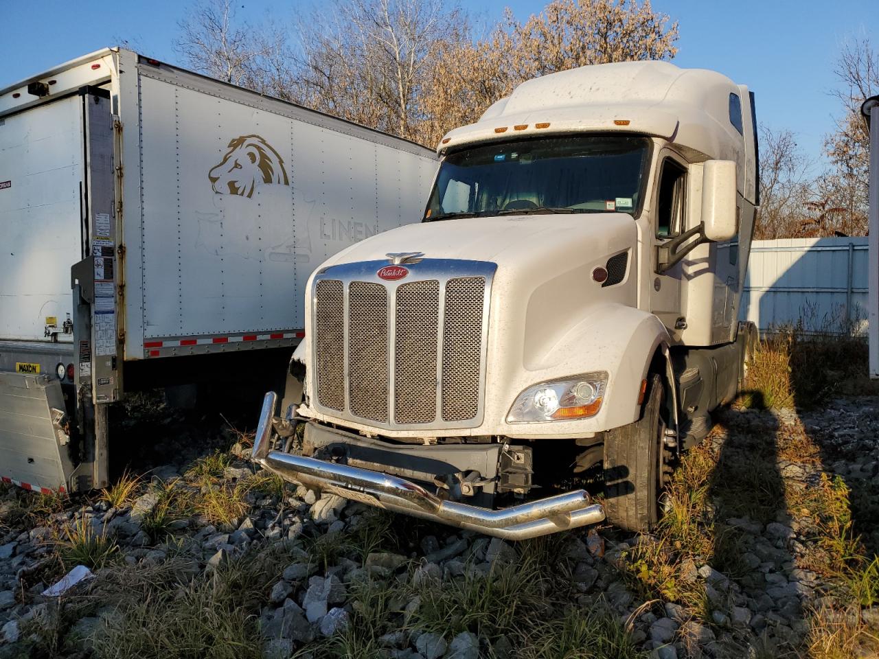 Изображение 2 2021 PETERBILT 579  2021 с VIN 1XPBD49X8MD762588