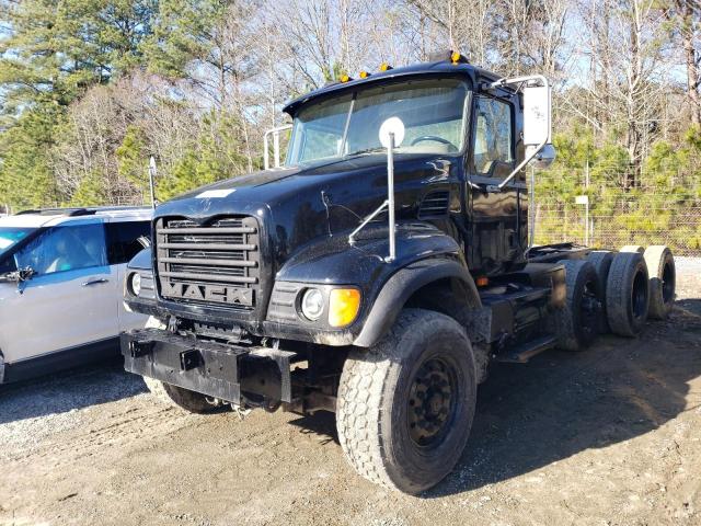 Изображение 2 2004 MACK 700 CV700 2004 с VIN 1M2AG11C54M012959