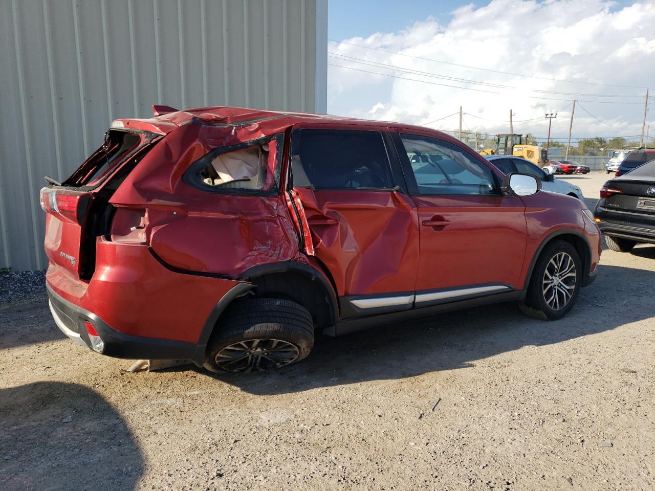 Image 3 of 2018 MITSUBISHI OUTLANDER SE 2018 with VIN JA4AD3A37JZ009966