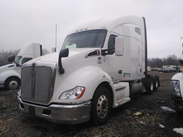 Image 2 of 2017 KENWORTH CONSTRUCTION T680 2017 with VIN 1XKYDP9X4HJ145231