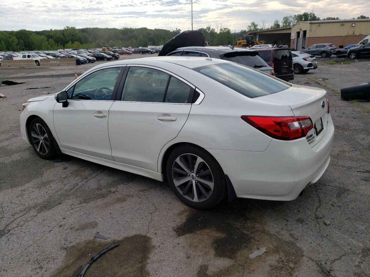 Изображение 2 2015 SUBARU LEGACY 2.5I LIMITED 2015 с VIN 4S3BNAN64F3072517