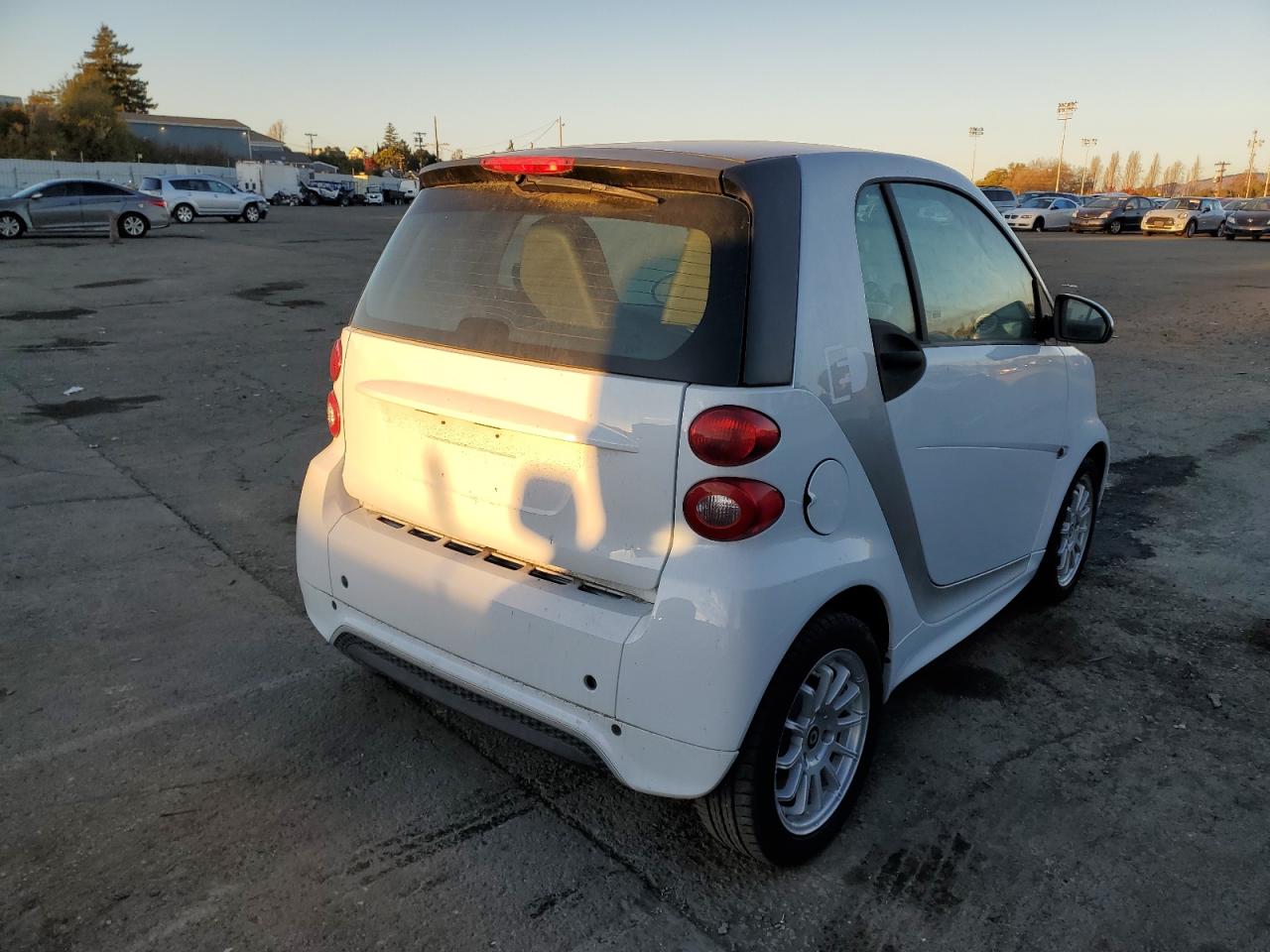 Obraz 3 z 2014 SMART FORTWO  2014 z VIN WMEEJ9AAXEK731708