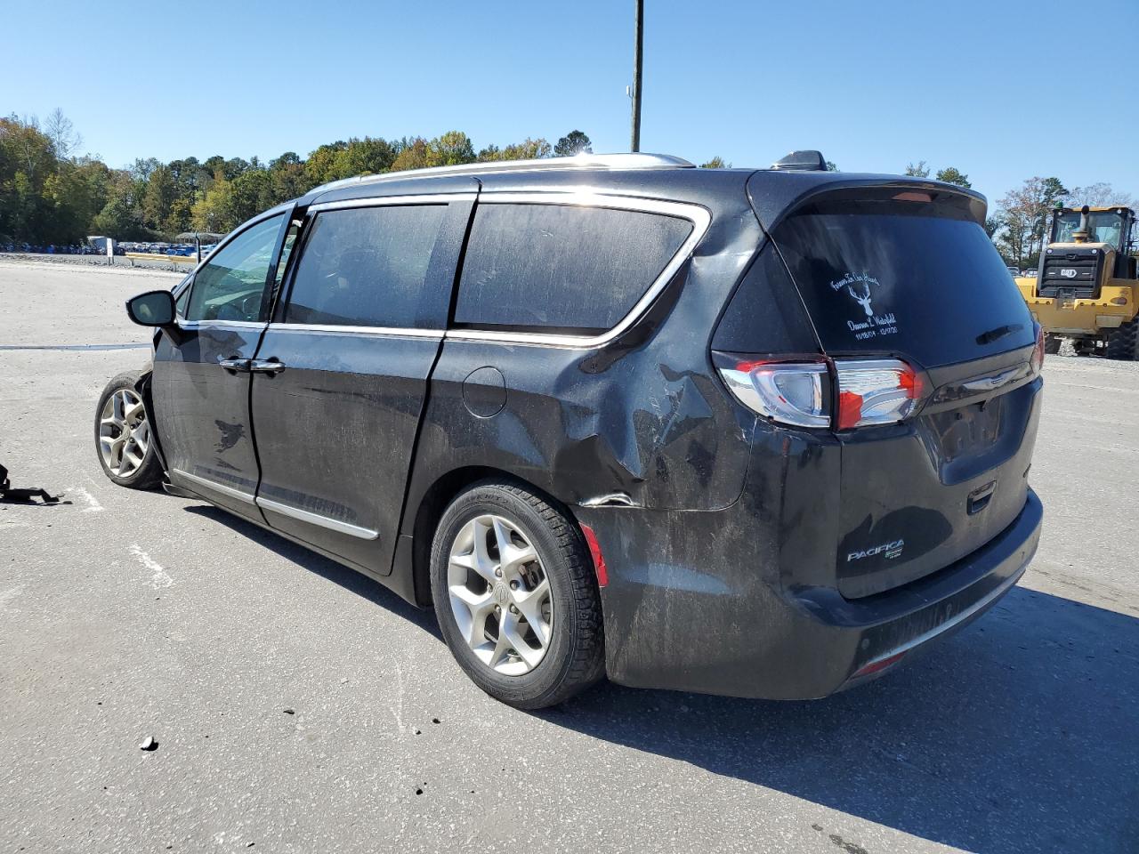 Image 2 of 2020 CHRYSLER PACIFICA LIMITED 2020 with VIN 2C4RC1GG4LR144037