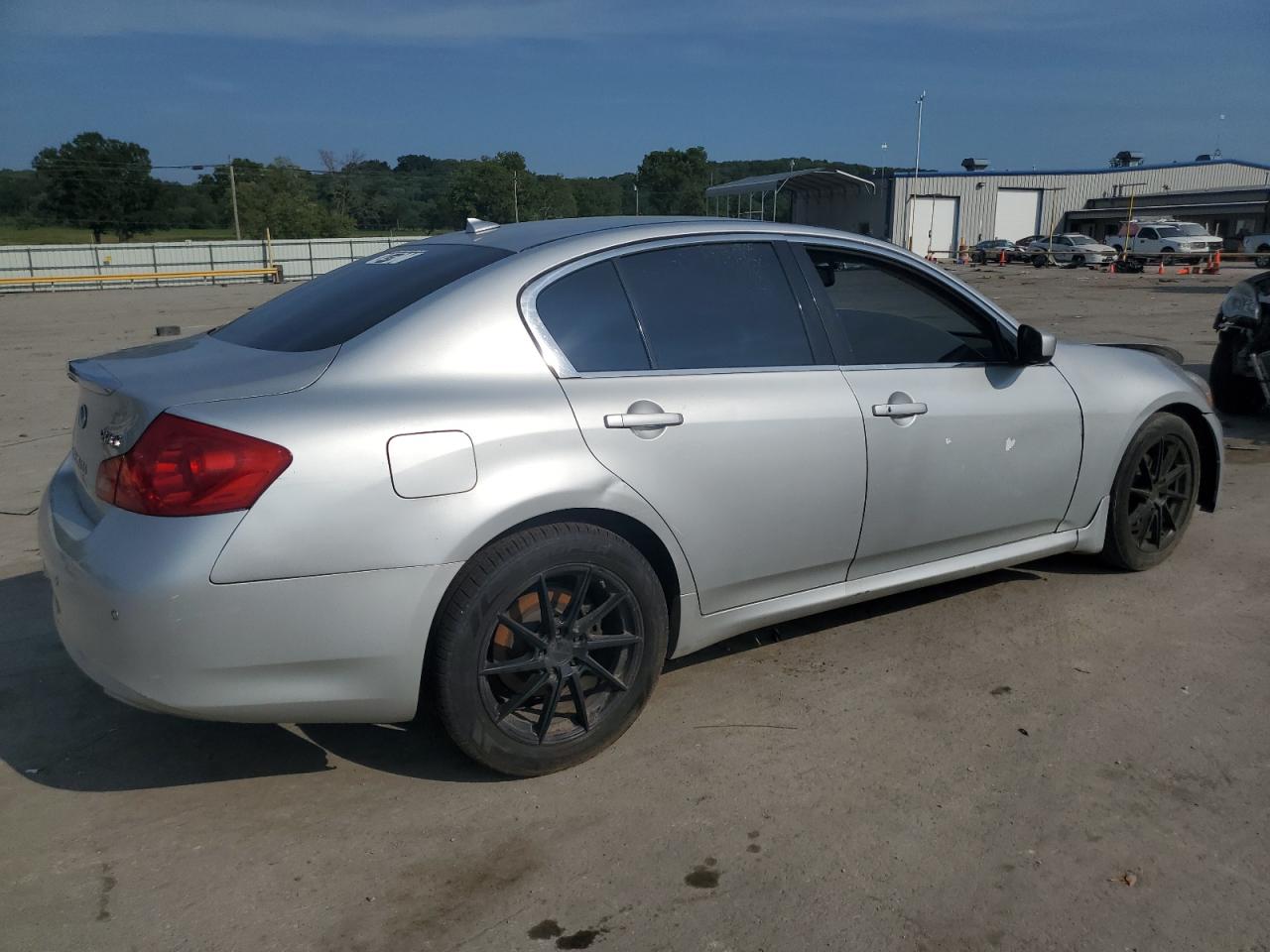 Image 3 of Infiniti G37 2012 with VIN JN1CV6AR9CM678048