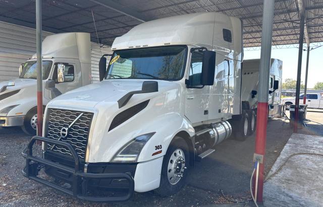 Изображение 2 2019 VOLVO VN VNL 2019 с VIN 4V4NC9TH3KN208676