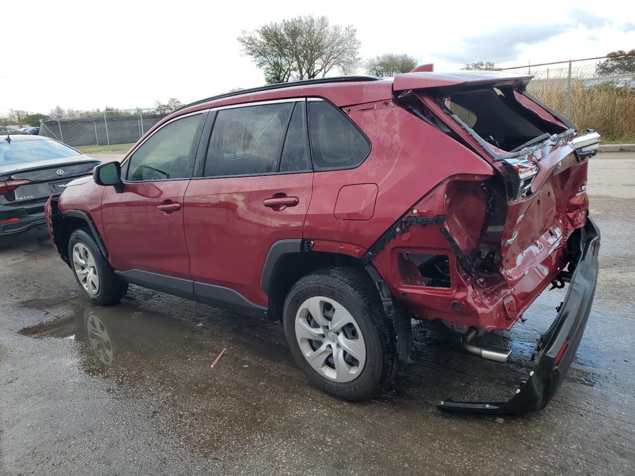 Изображение 2 2021 TOYOTA RAV4 LE 2021 с VIN JTMF1RFV7MD076649