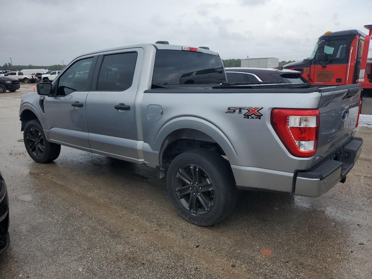 Obraz 2 z 2021 FORD F150 SUPERCREW 2021 z VIN 1FTFW1E58MFC04826