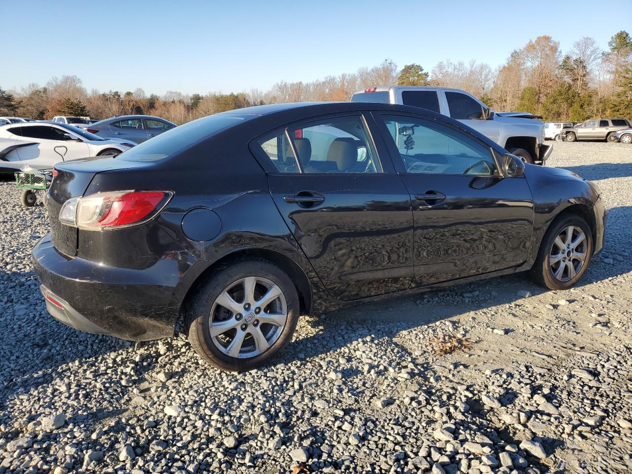 Изображение 3 2011 MAZDA 3 I 2011 с VIN JM1BL1VG4B1363636