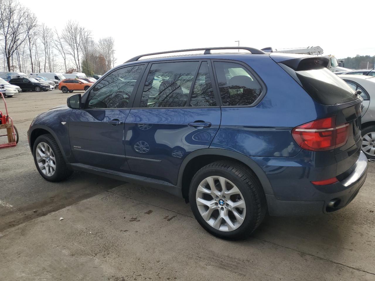 Изображение 2 2011 BMW X5 XDRIVE35I 2011 с VIN 5UXZV4C53BL414820