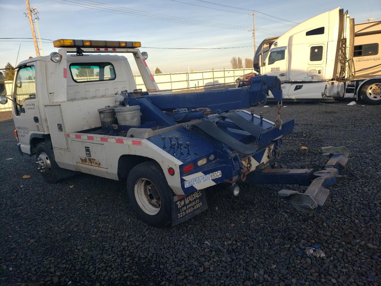 Obraz 2 z 2005 ISUZU NPR  2005 z VIN JALC4B16157005673