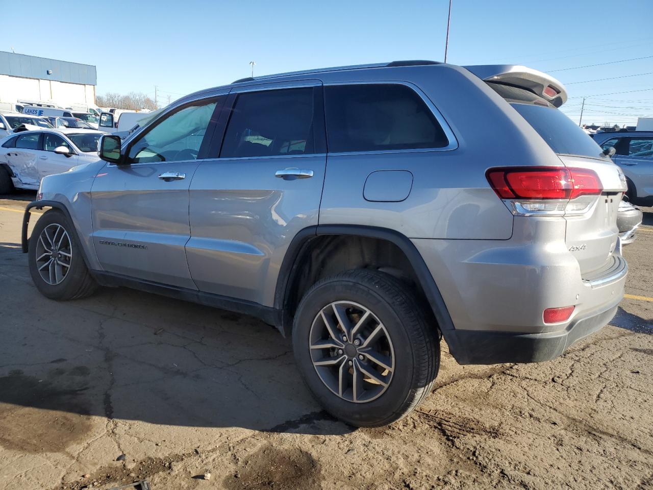 Image 2 of 2020 JEEP GRAND CHEROKEE LIMITED 2020 with VIN 1C4RJFBG8LC334295