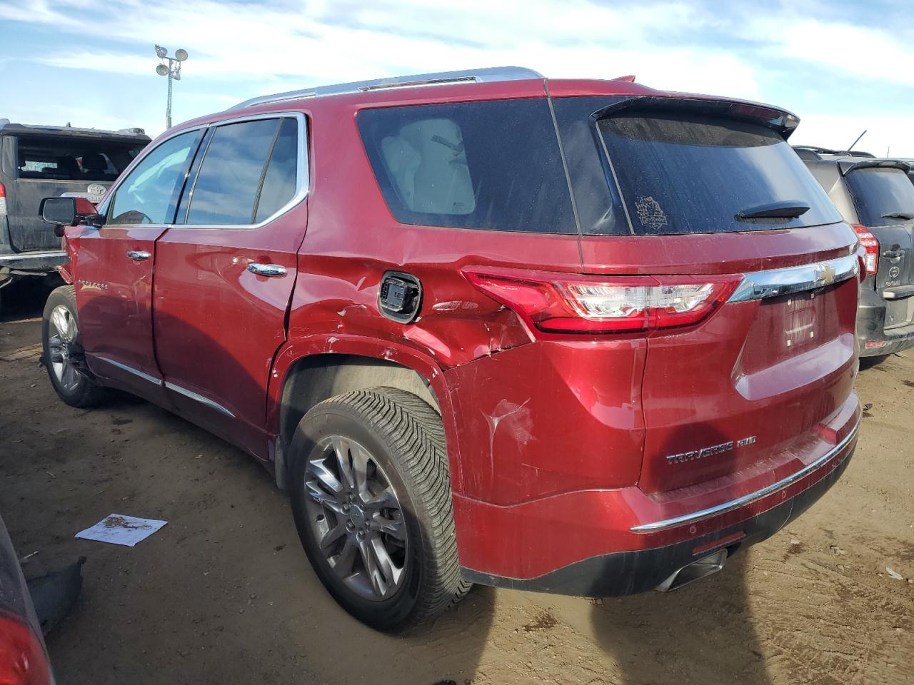 Image 2 of 2019 CHEVROLET TRAVERSE HIGH COUNTRY 2019 with VIN 1GNEVJKW4KJ111895