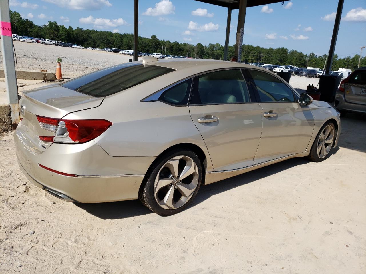 Изображение 3 2018 HONDA ACCORD TOURING 2018 с VIN 1HGCV1F98JA077965